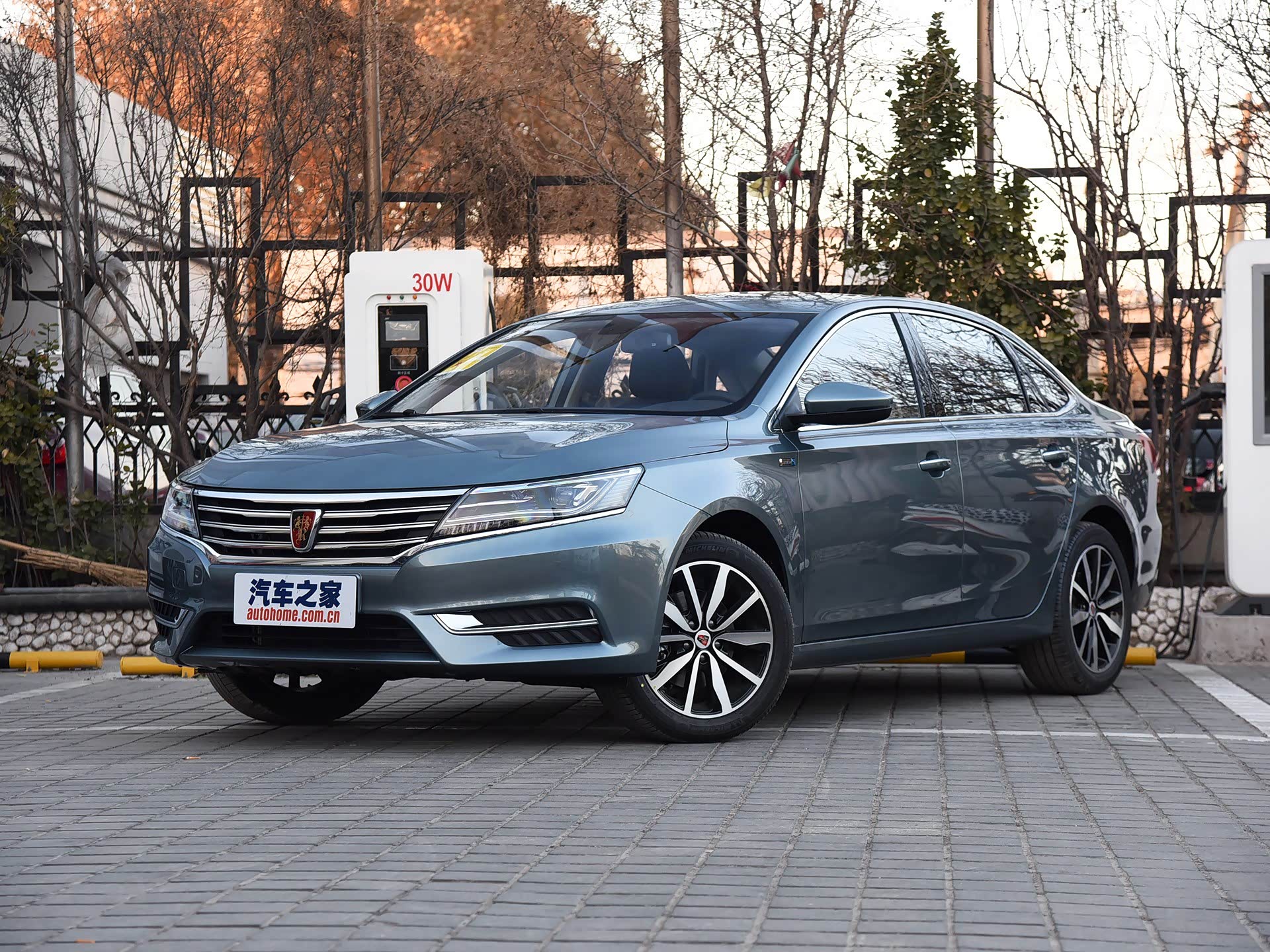 0t发动机,荣威i6自动挡,仅10万!