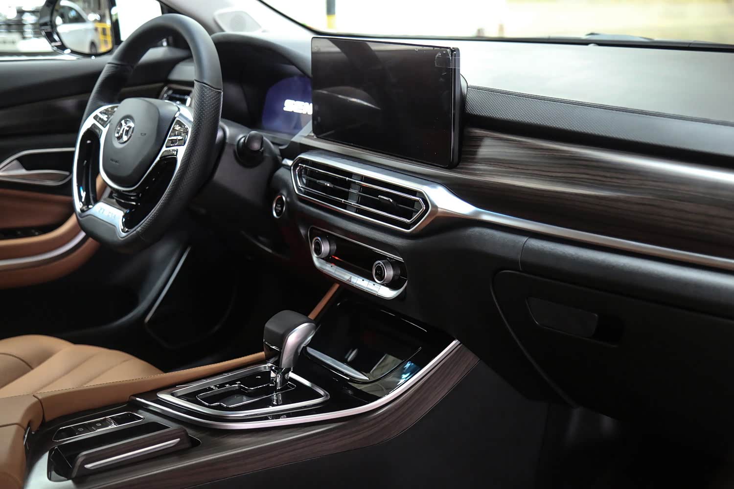 北汽全新b级车只卖9万起步ai智能技术加持看起来不一般