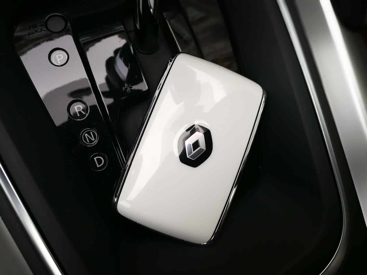 120年的雷诺应该用什么样的方式来聊?