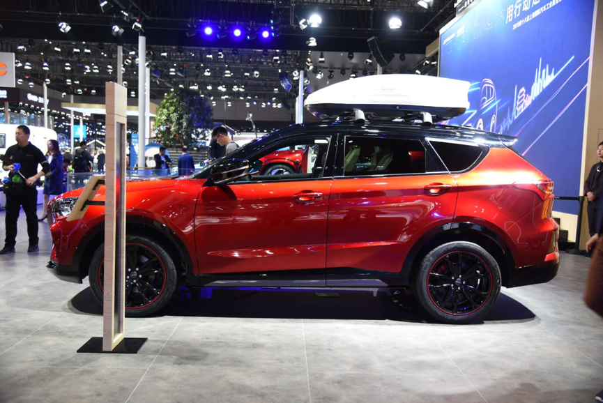 上海车展实拍捷途x70 coupe,双色车身设计,配运动卡钳