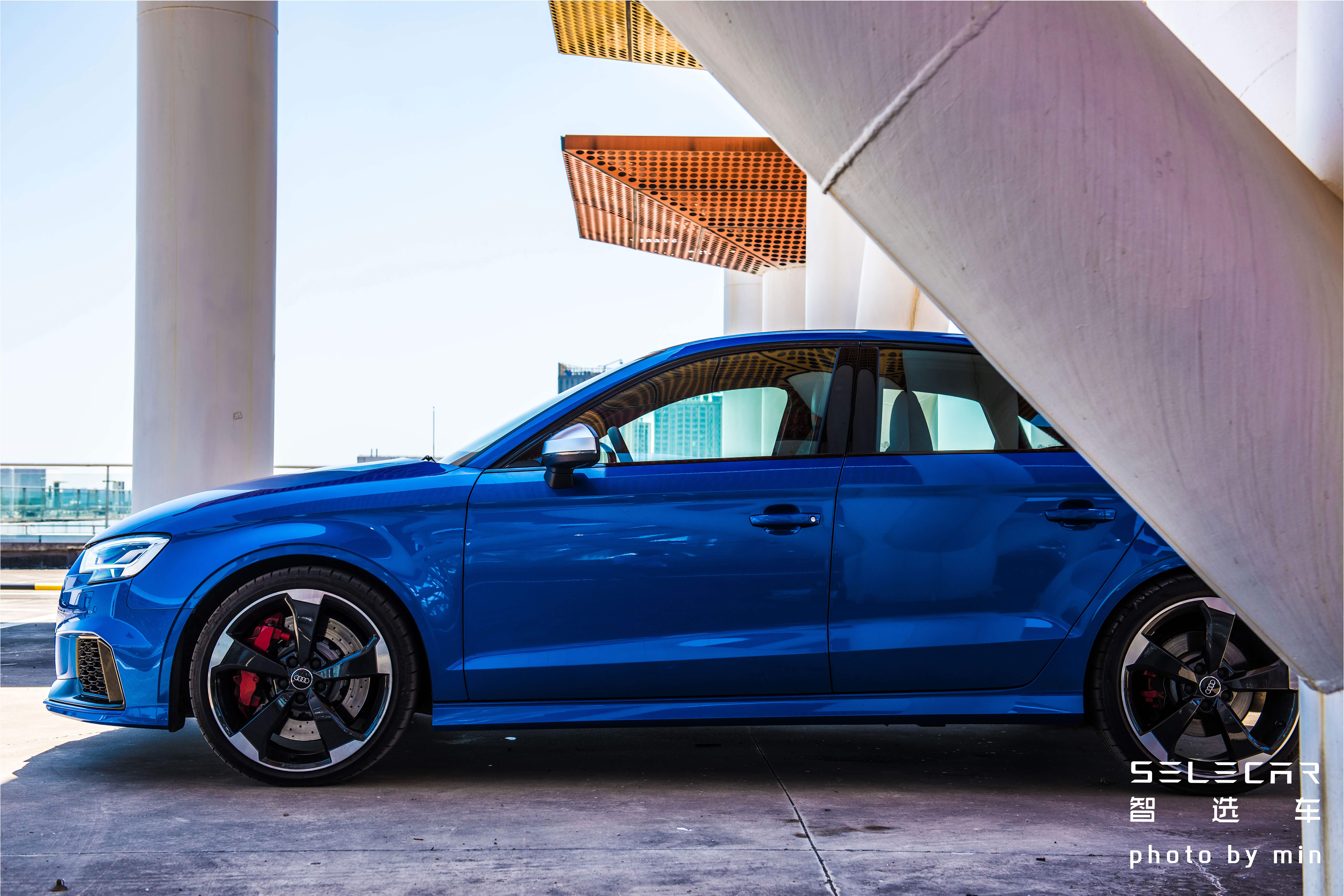 深度试驾奥迪rs3感受41秒破百的速度钢炮