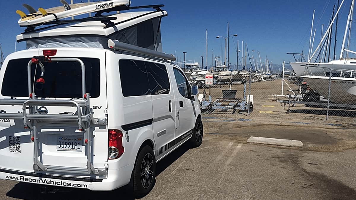 日产nv200野营商务房车,车内便利设施样样齐全,堪称汽车之家!