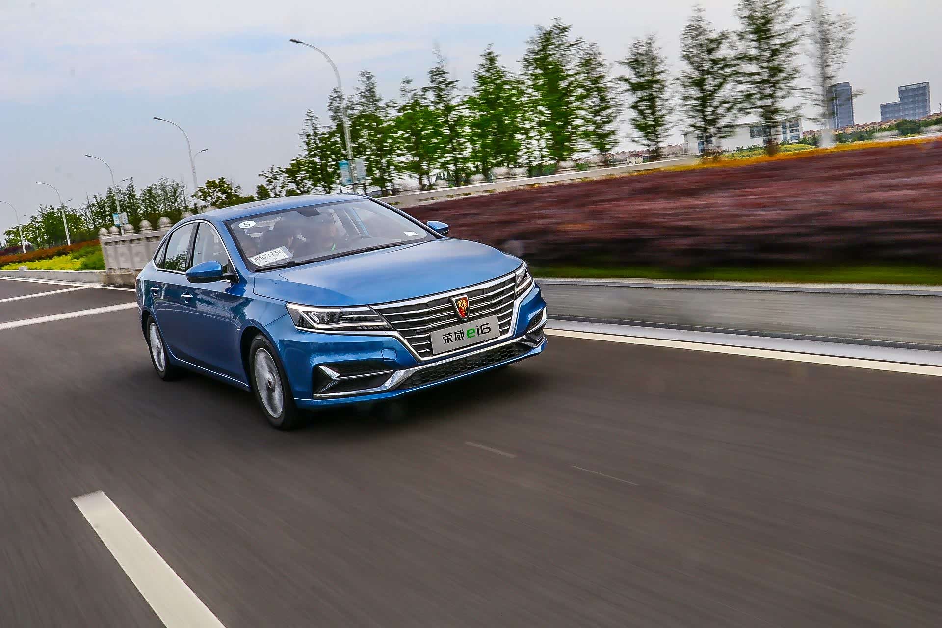 即使是国内首款纯电动旅行车,荣威ei5依然不放弃拥抱互联网