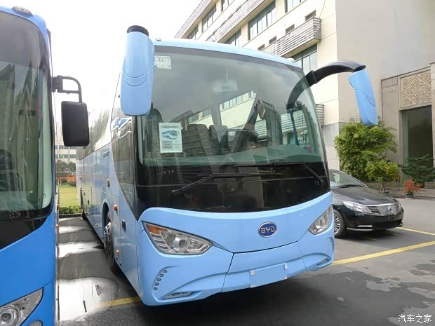 有新意解读比亚迪c9纯电动旅游客车