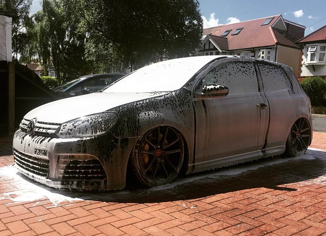 改了几十万的高尔夫r20被人恶意烧毁,怒提新7r继续入坑改装!