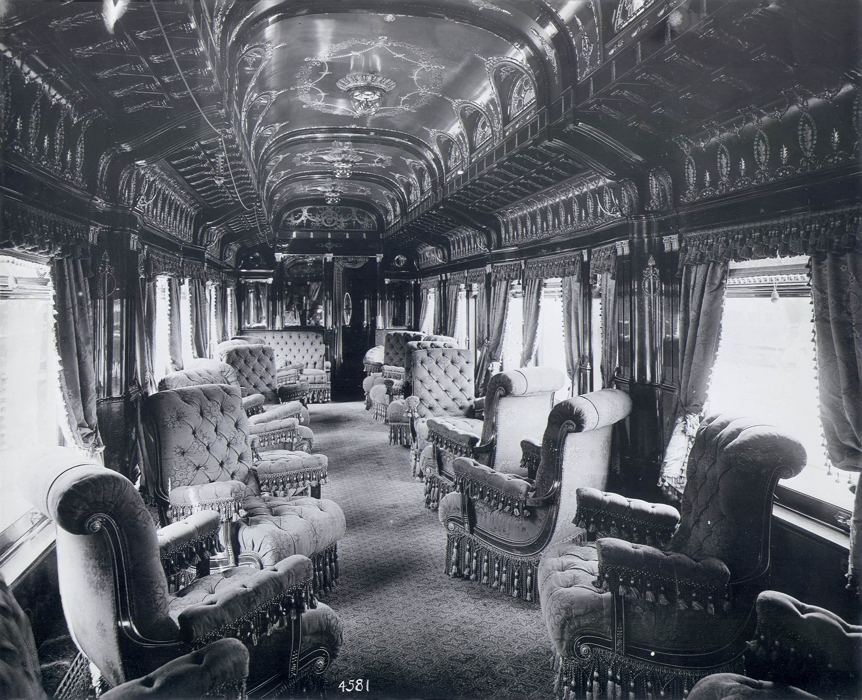 人见人爱的加长奔驰 解读pullman历史