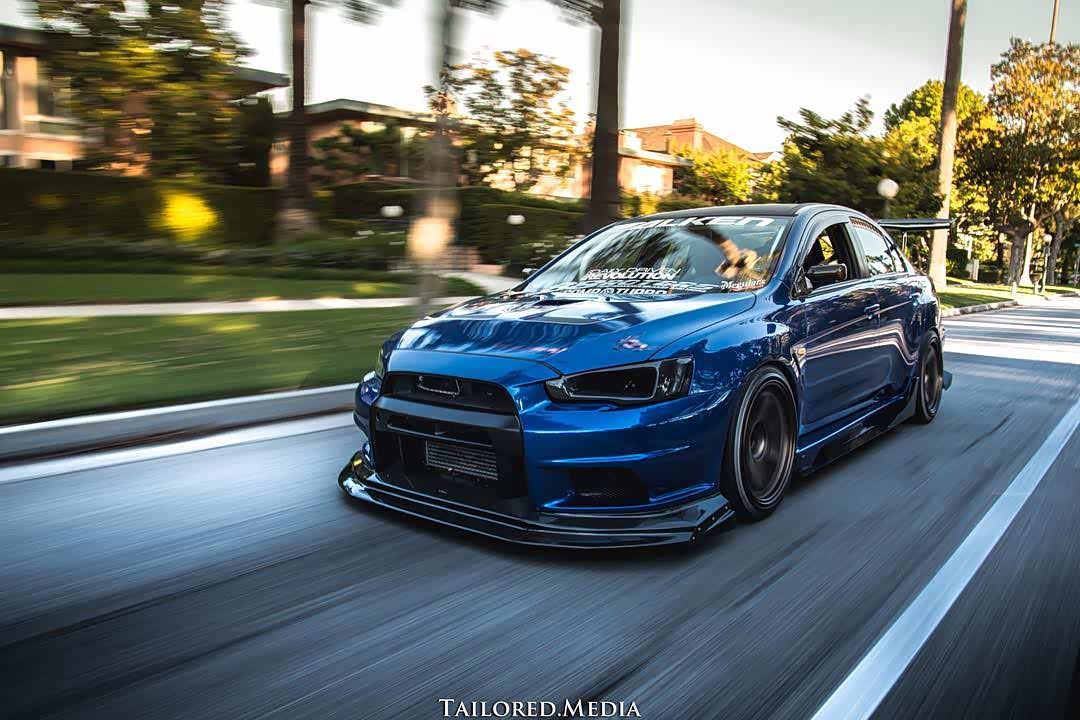 三菱evo Ⅹ爆改氮气加速,变身"独眼龙"才是街霸最帅的样子!