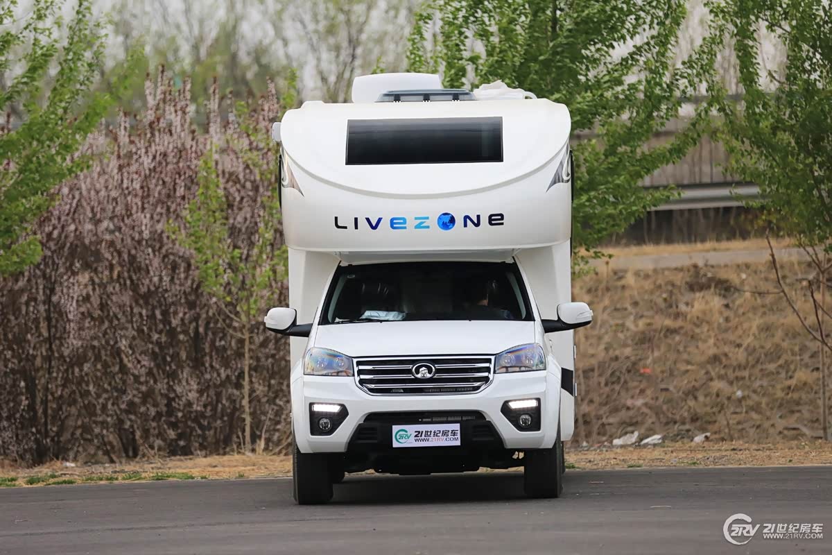 高端定制版房车仅售32万 览众c7皮卡房车续东定制版实拍