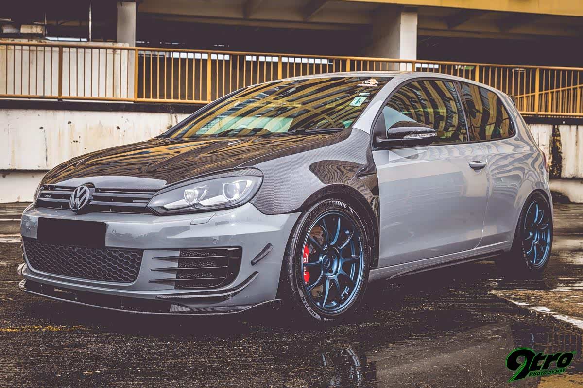 这部竞技范的高尔夫gti改得十分到位,怪不得有美女相伴!