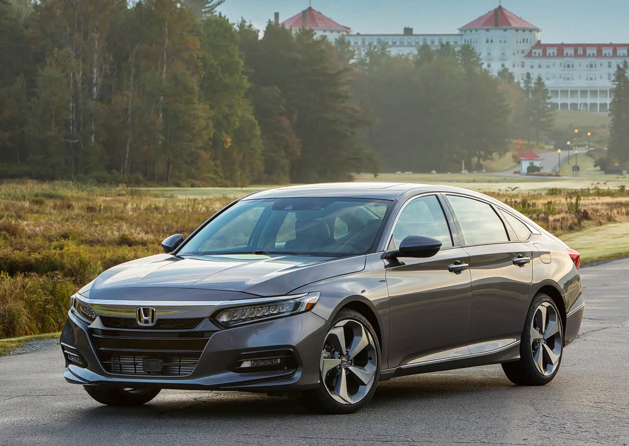 (配图为美版雅阁)