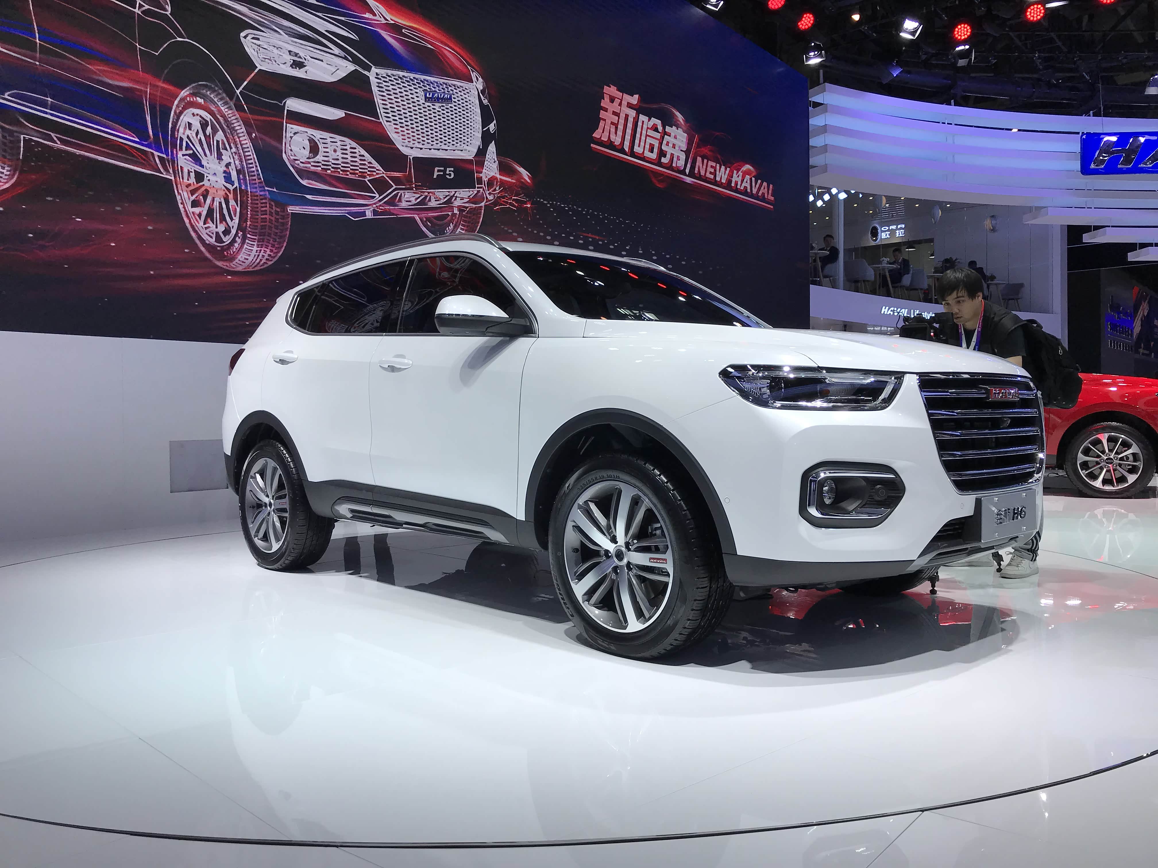 f系列,偏运动风格,长城北京车展发布的哈弗f5车型有啥特点?