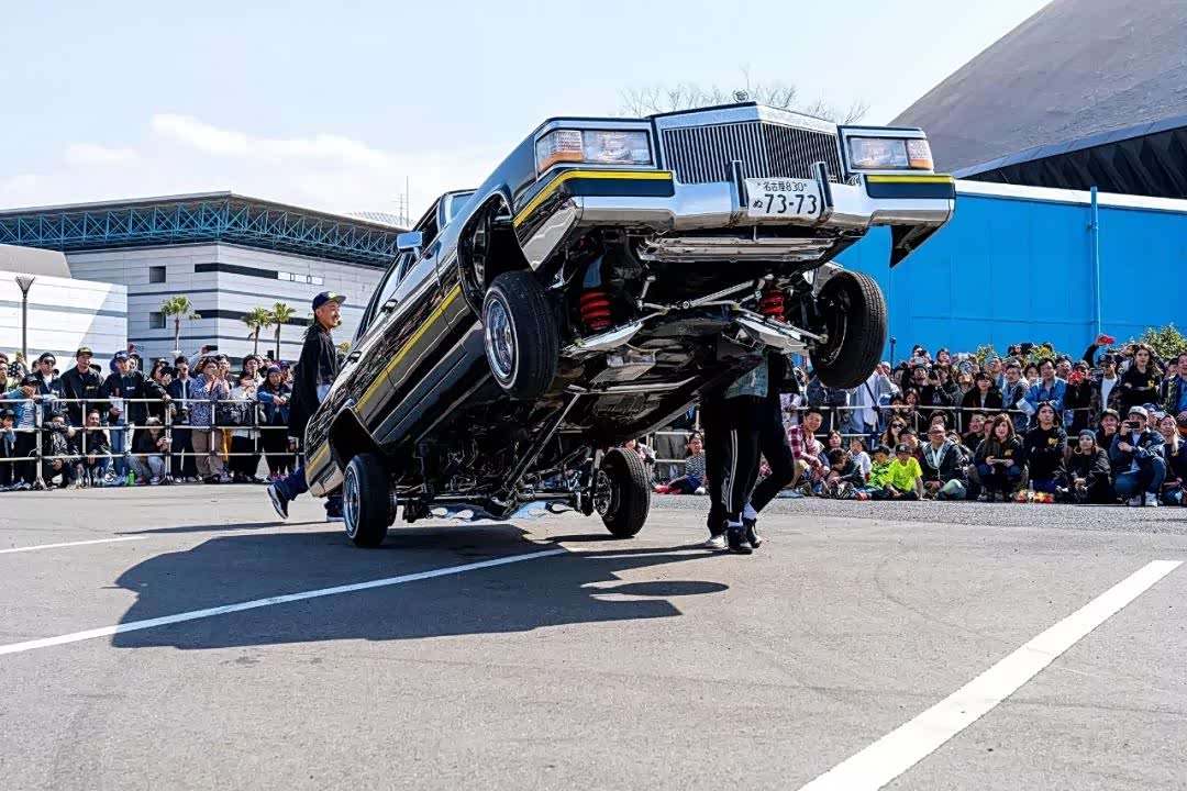 日本名古屋lowrider跳跳车集会 听着hip-hop一起摇摆