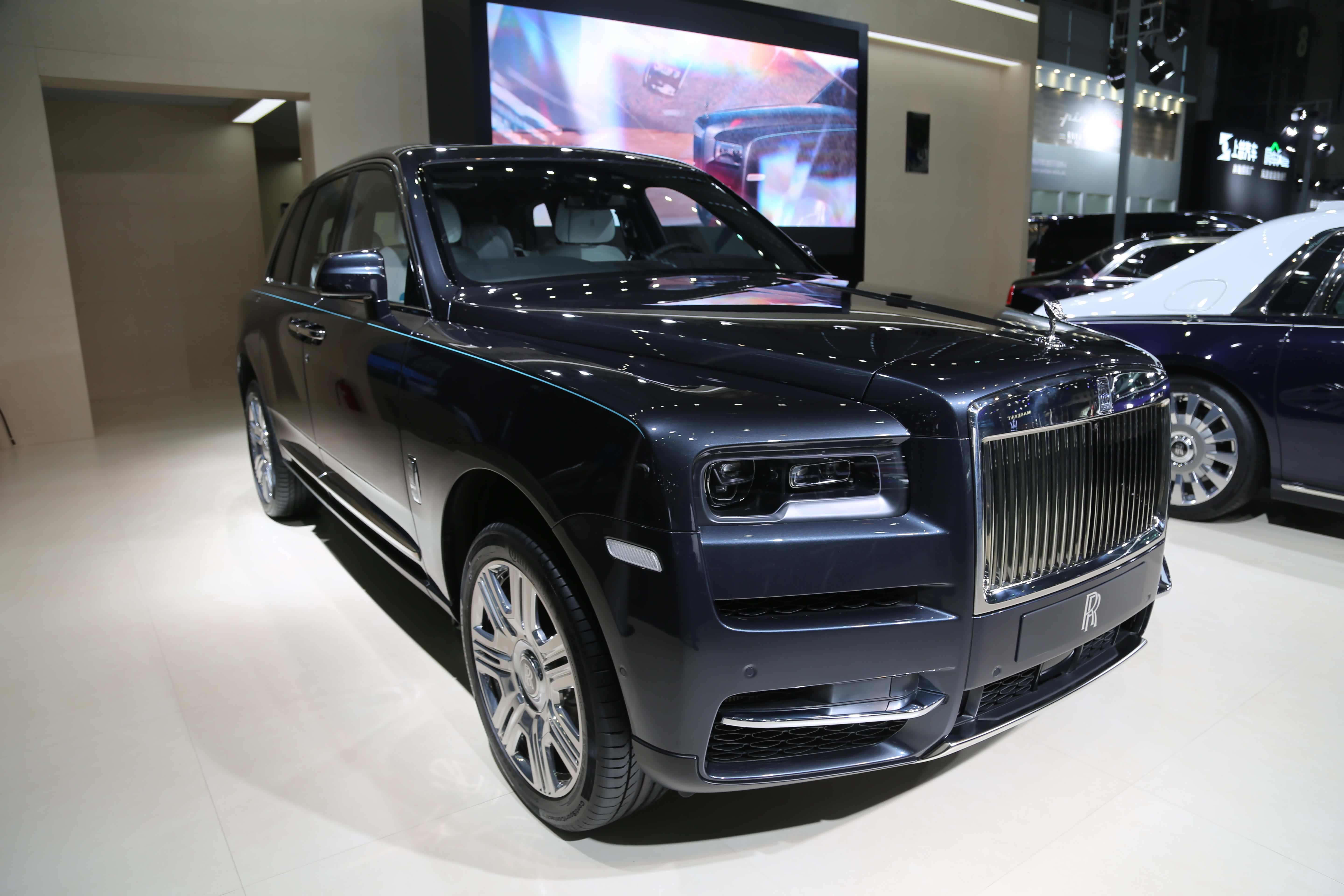 首次亮相中国公众展,劳斯莱斯库里南-深港澳车展实拍!