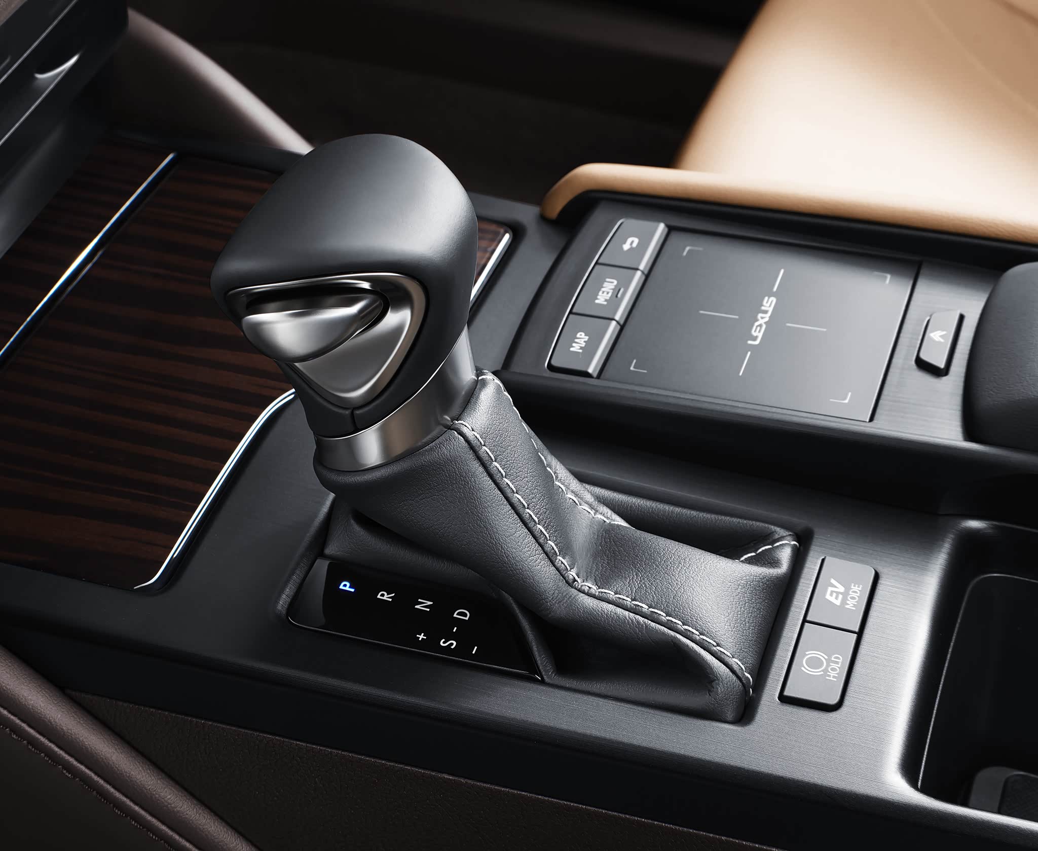 同级中最好用的一款车,新一代雷克萨斯es