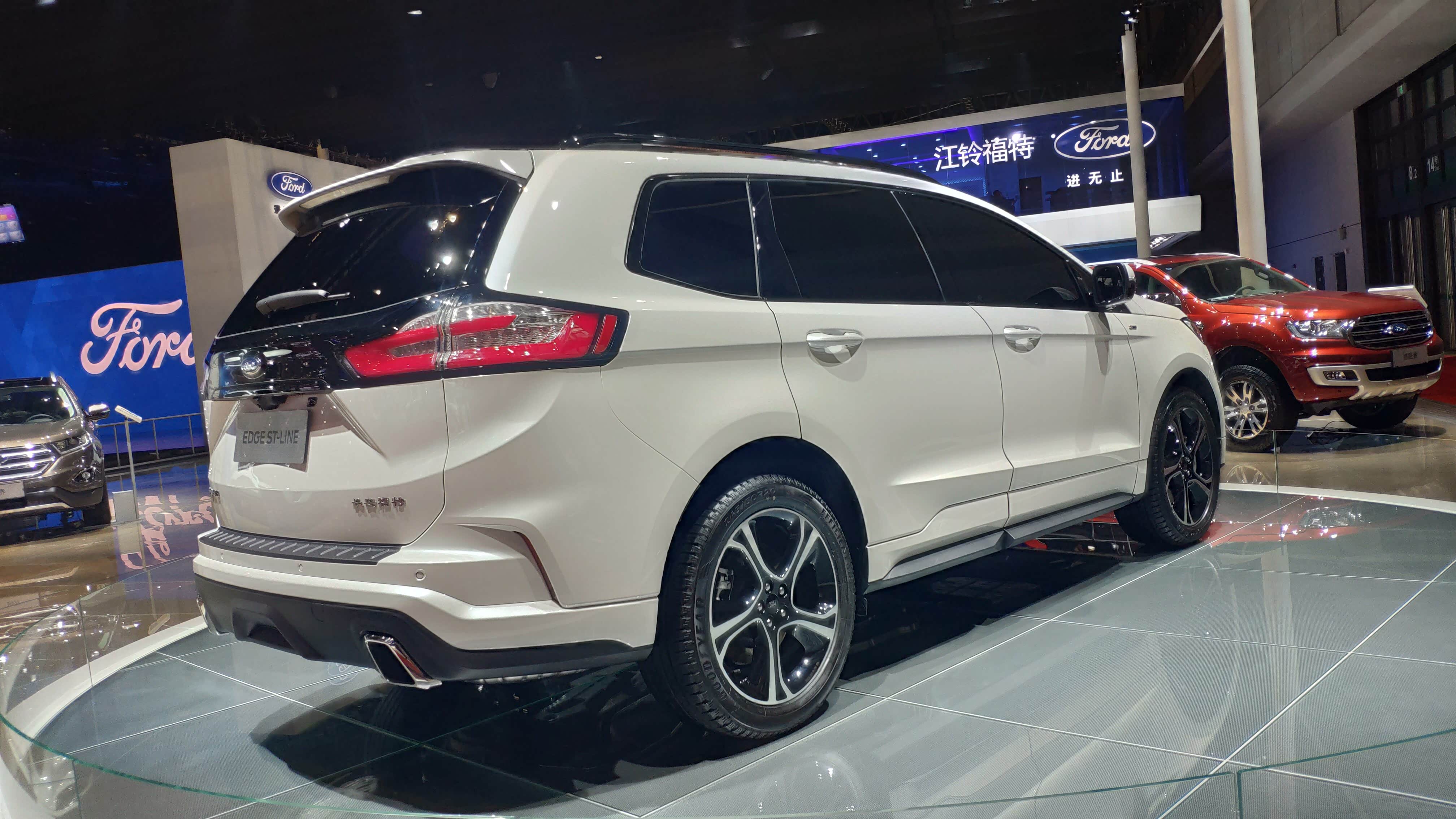 运动化外观加持配2.0t 8at,上海车展实拍福特锐界st-line
