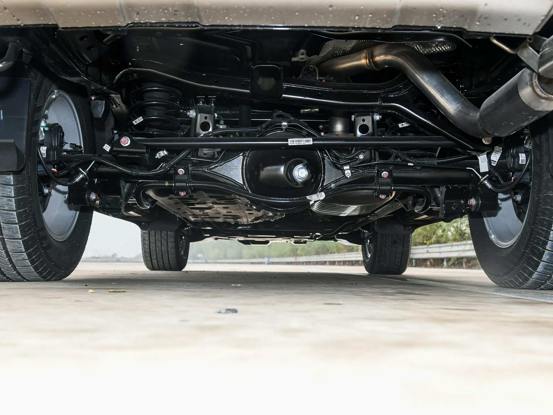 与此同时,优秀的nvh(噪声,振动与声振粗糙度)和底盘调教,使哈弗h9得到