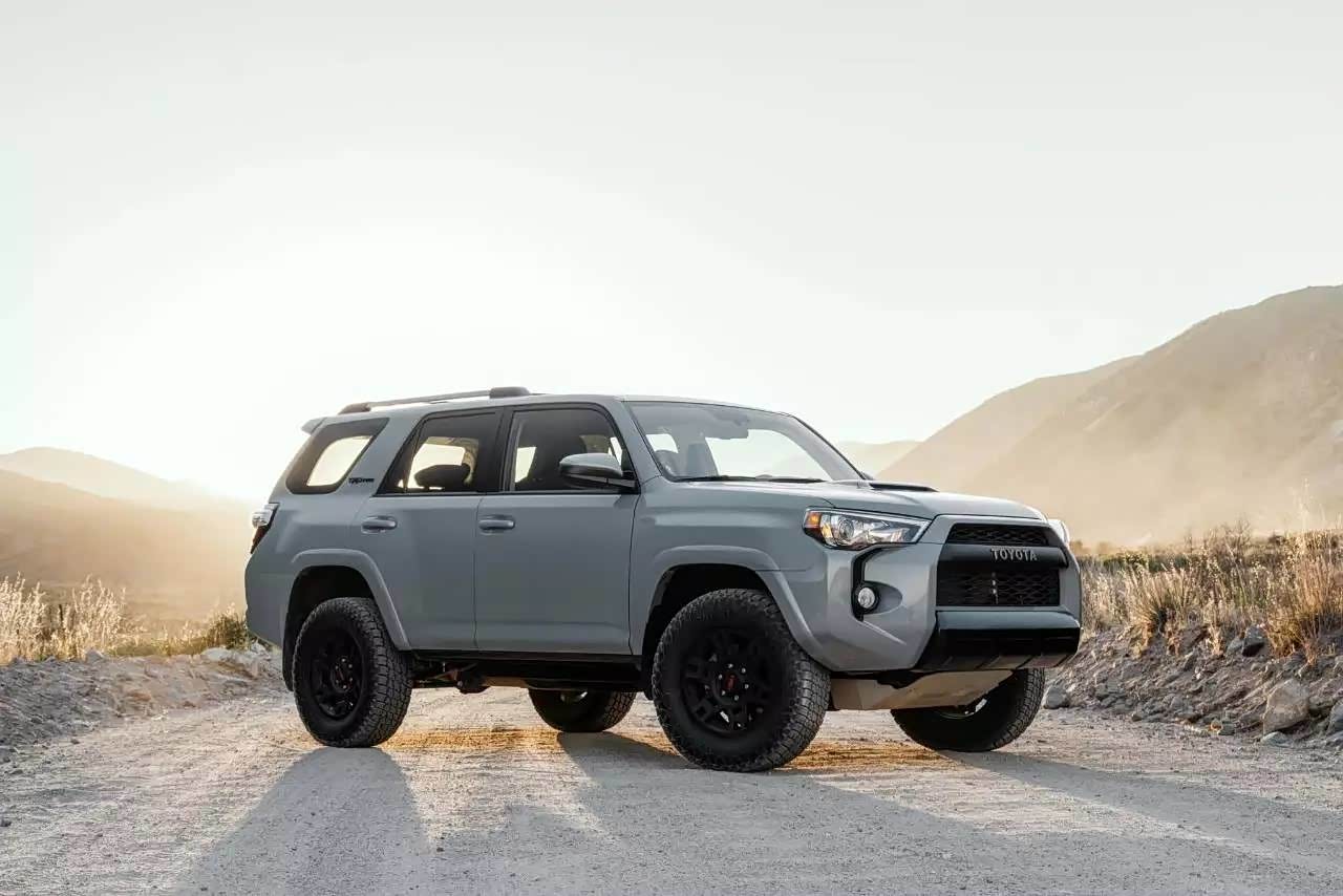 50万的个性大玩具,丰田4runner到底比普拉多强在哪?