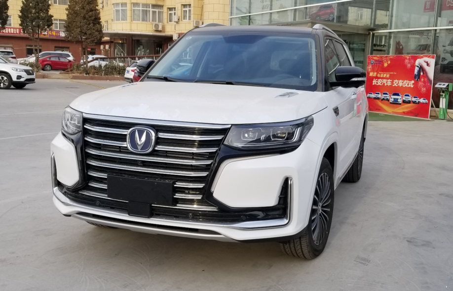 实拍新款长安cs95!换装"雷克萨斯大嘴"能否再战广汽传祺gs8?