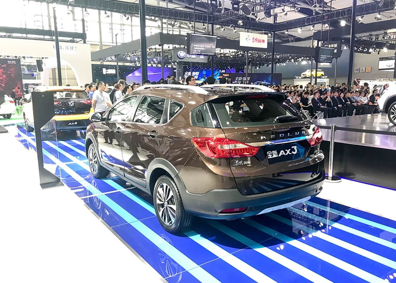 全新的东风风神ax3来袭,售价最低为6.39万,有竞争力