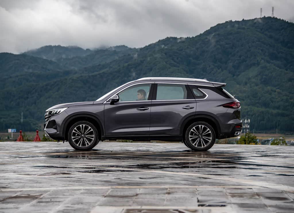 全新一代广汽传祺gs5上市!产品力全面升级的它会是你的菜吗?