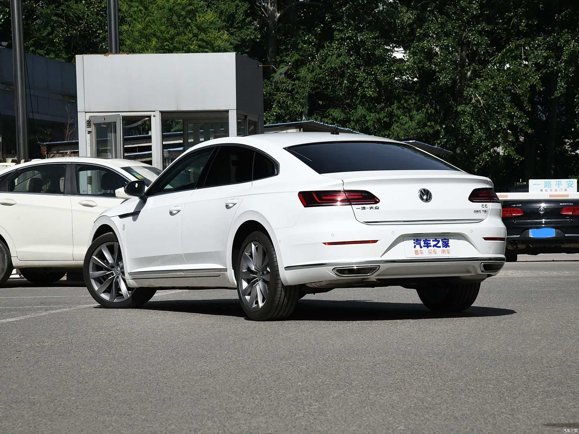 大众cc外观年轻运动,但开起来是否能给您足够的运动感呢?