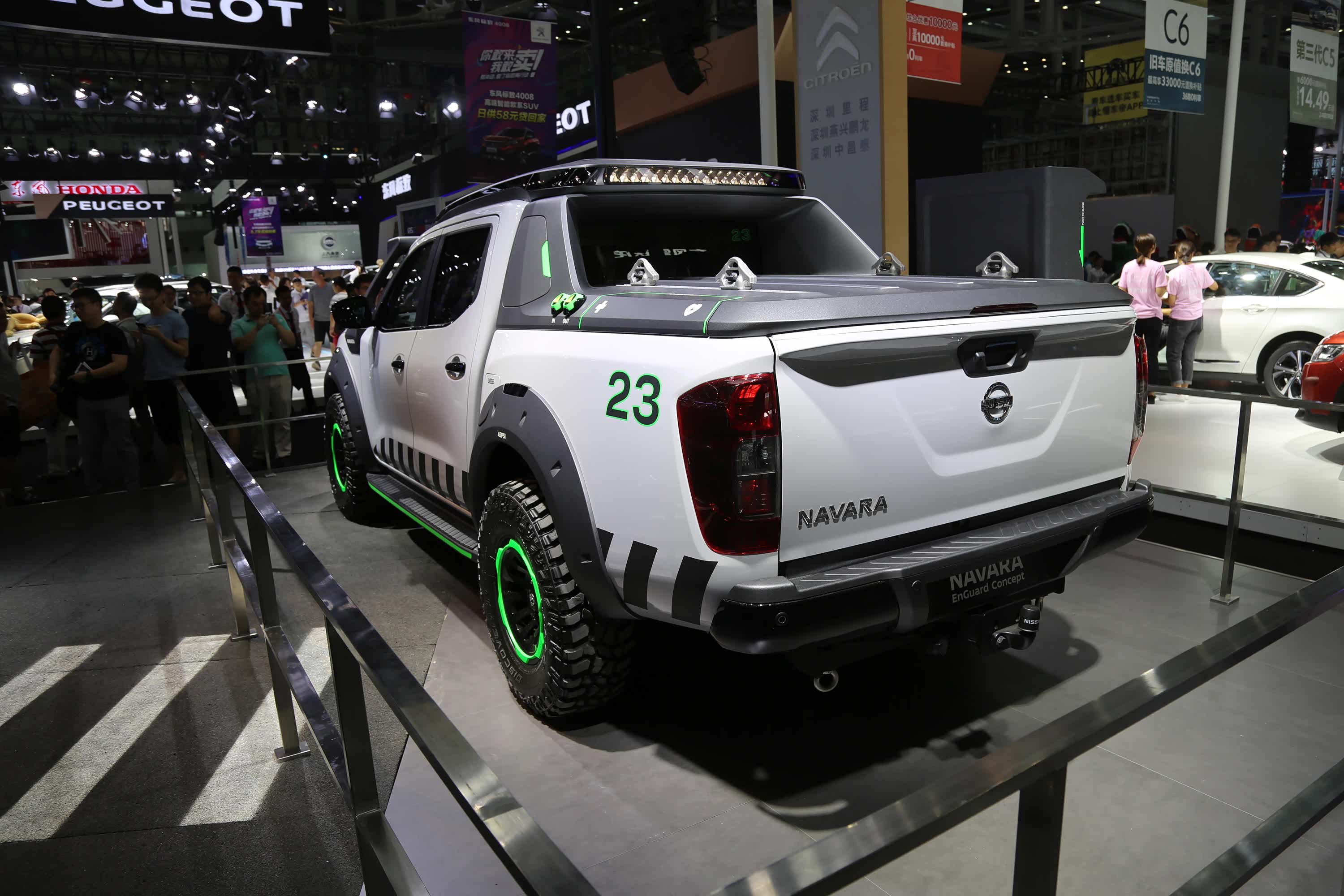 兼顾越野性能和救援功能日产纳瓦拉全球救援概念车车展实拍