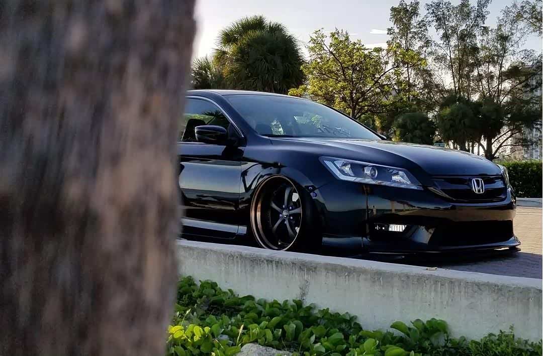 本田九代雅阁改装气动避震,停在那里就是一件艺术品!