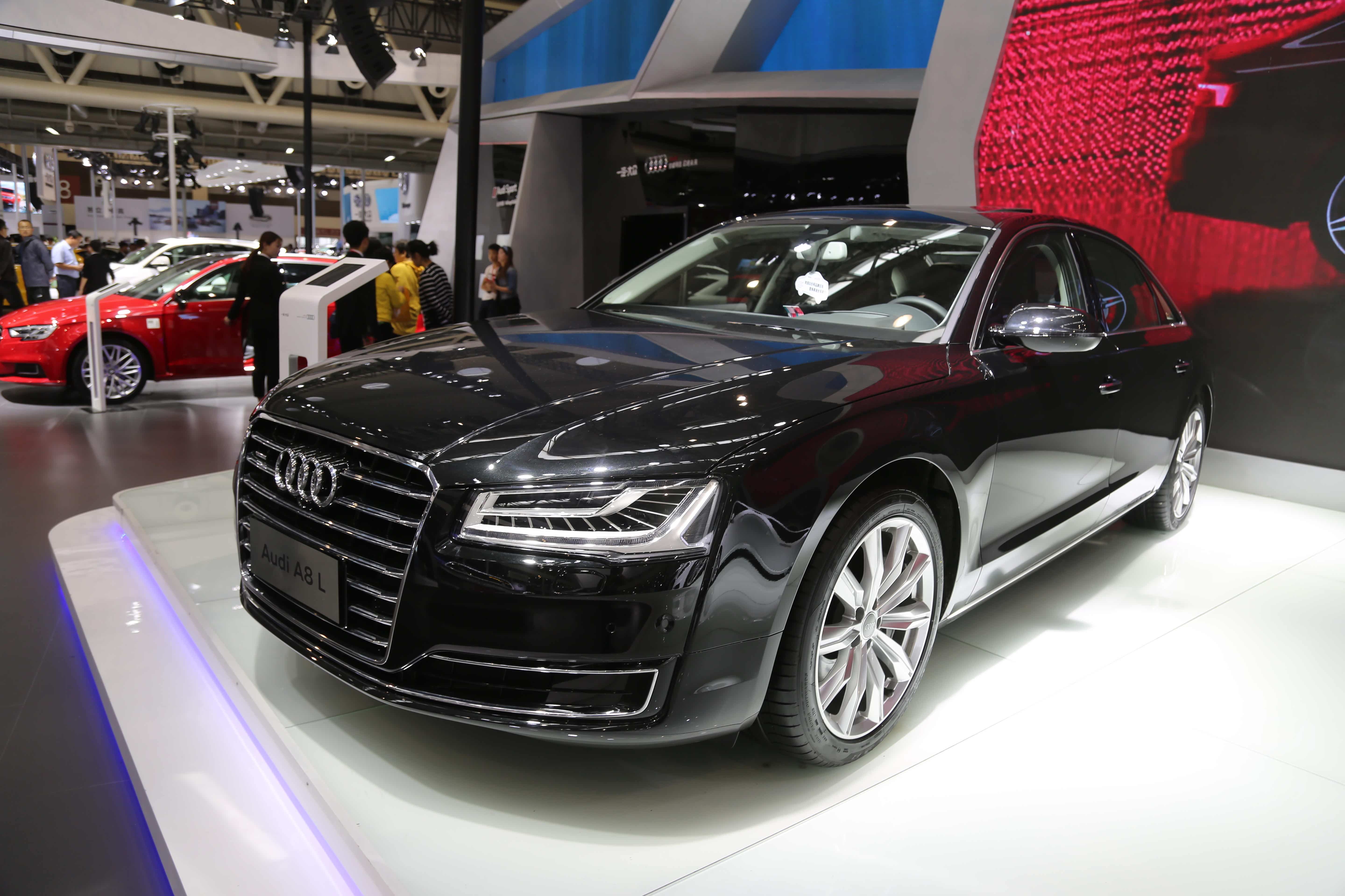 给你100万:宝马x6,奔驰s级,奥迪a8l,你选谁?