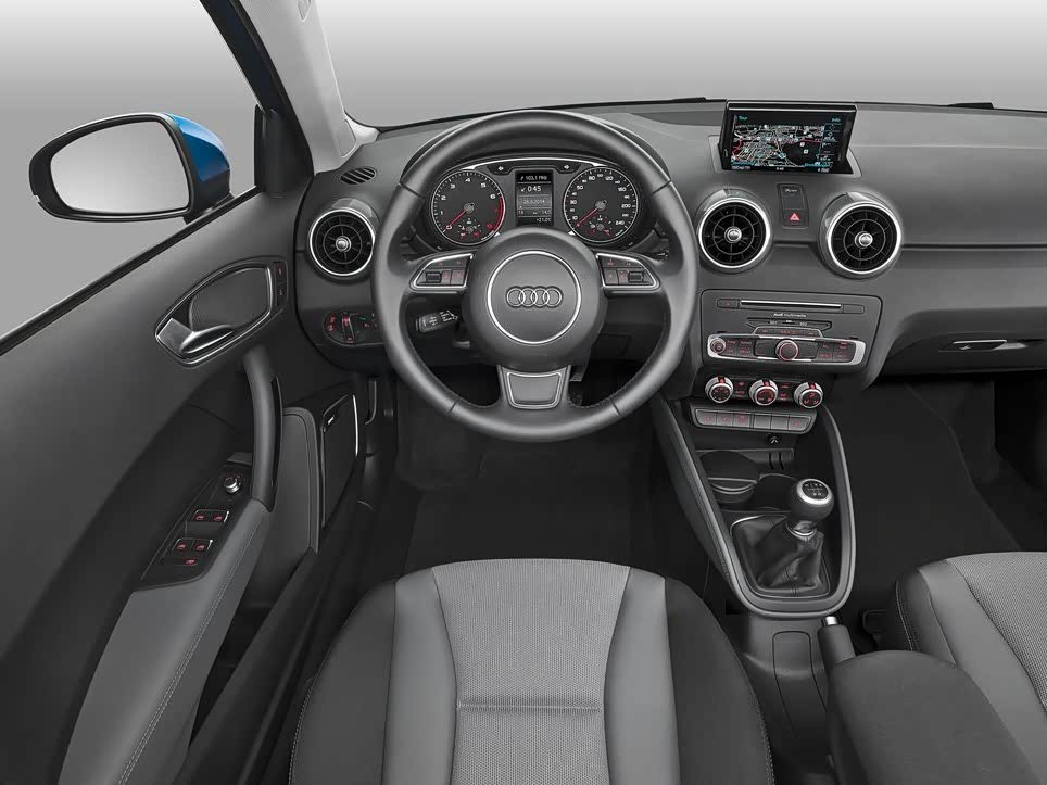 新奥迪a1内饰大变革:装备虚拟驾驶座舱和mmi触摸式信息娱乐系统