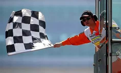 F1开始前,你所需要知道关于裁判和赛车旗语的一些事_车家号_发现车生活_汽车之家