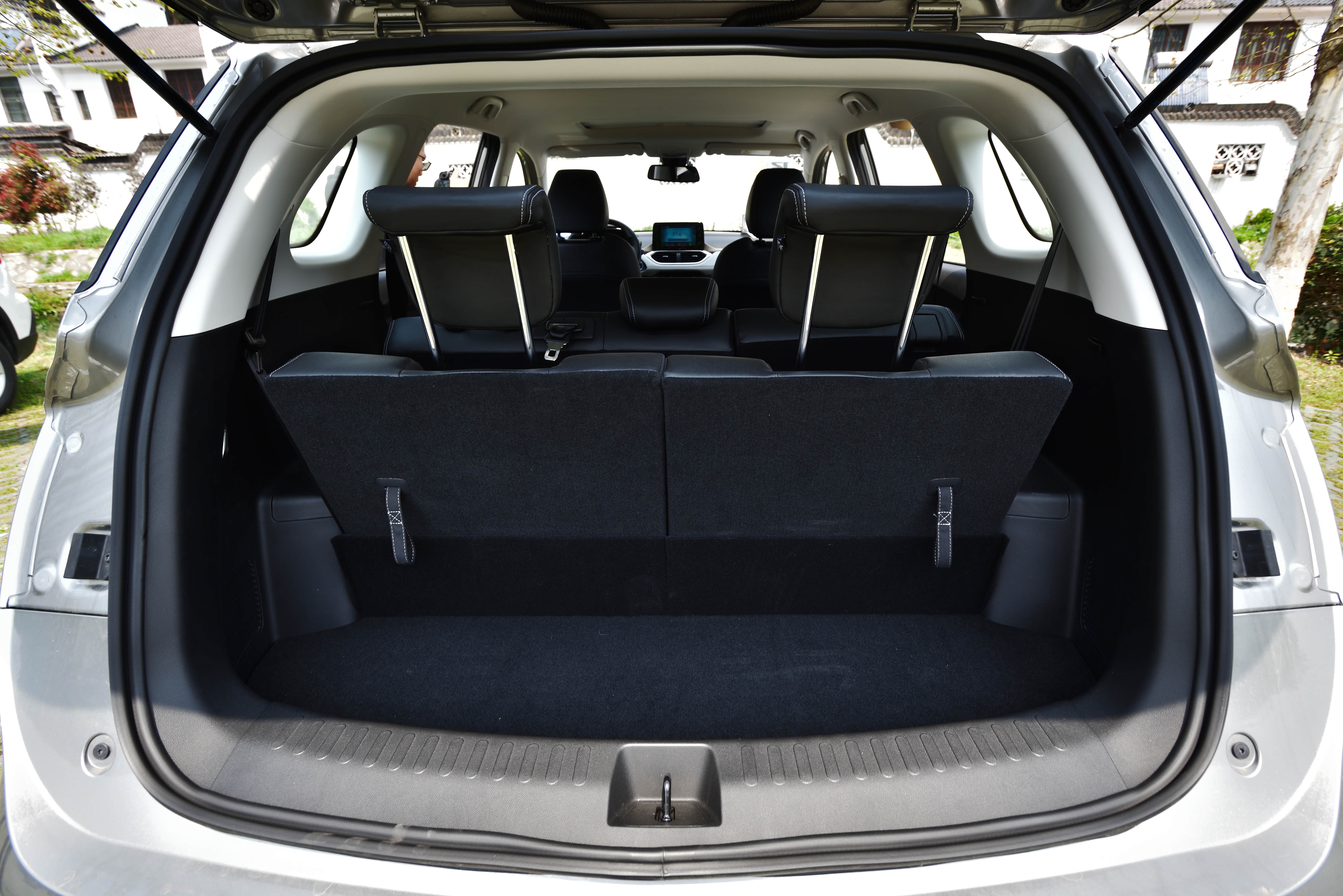 编辑为你亲身验证宝骏530七座版的第三排表现!