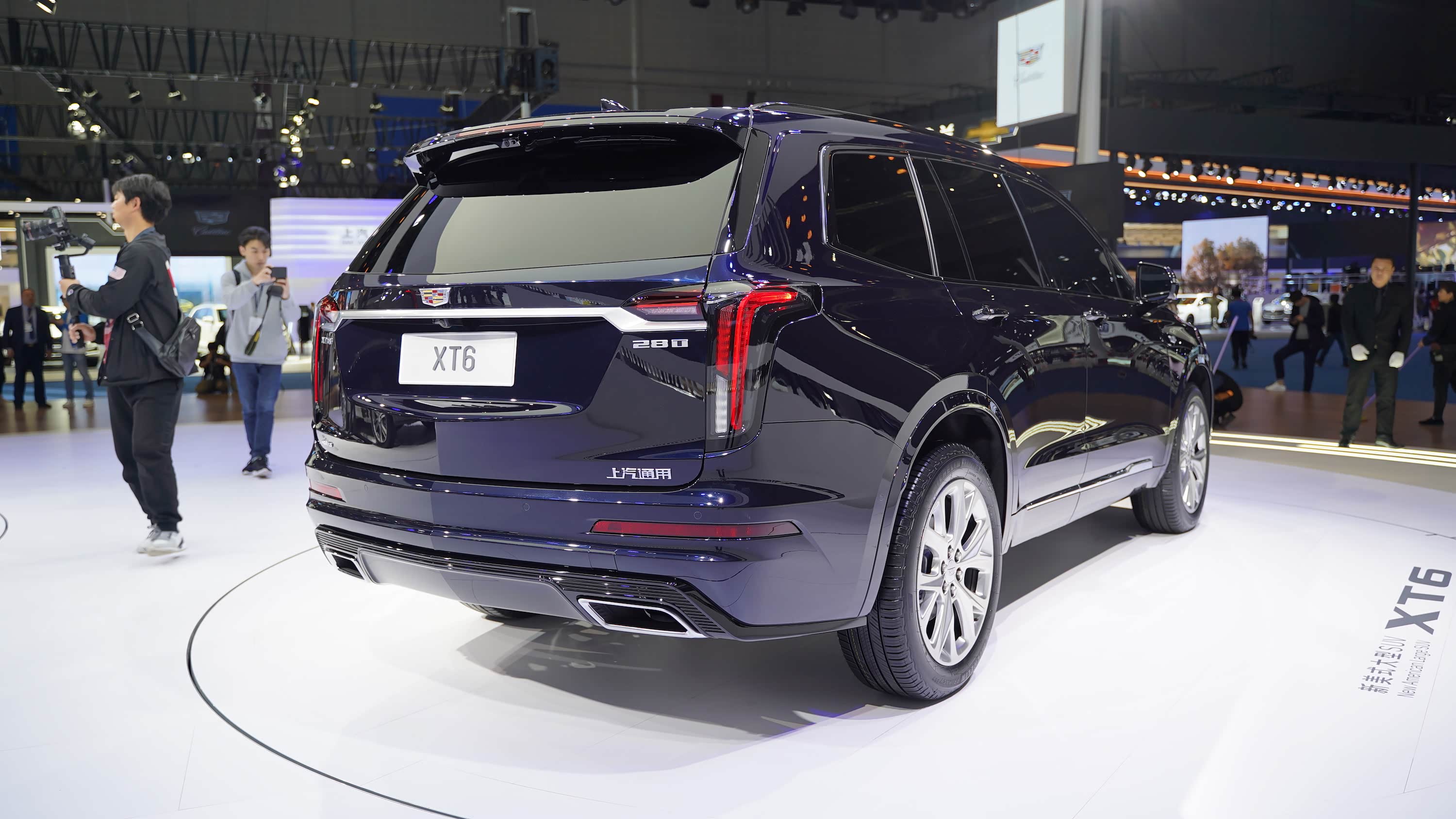 上海车展凯迪拉克xt6首发亮相!6/7座布局 大空间尺寸 3季度上市