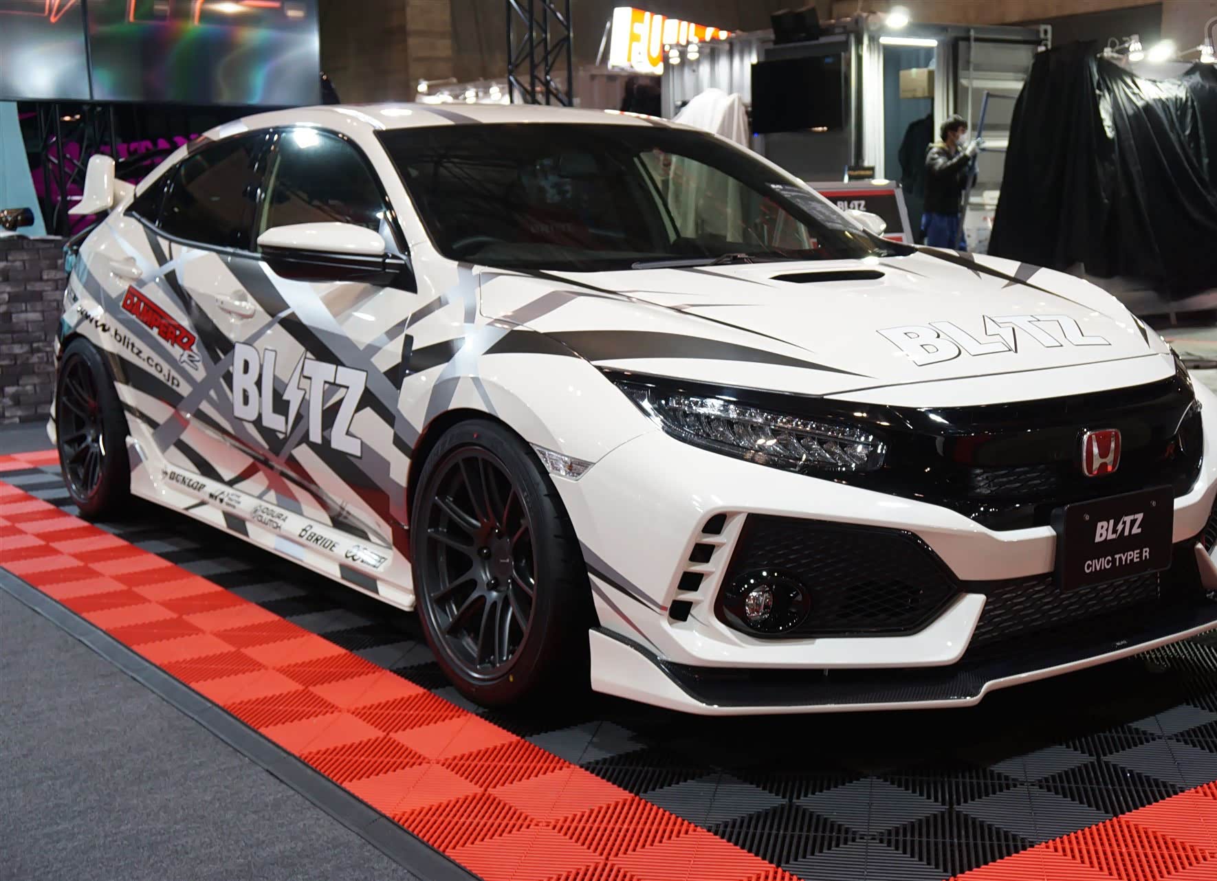 避免成为街车本田思域typerfk8blitz风格改装案例