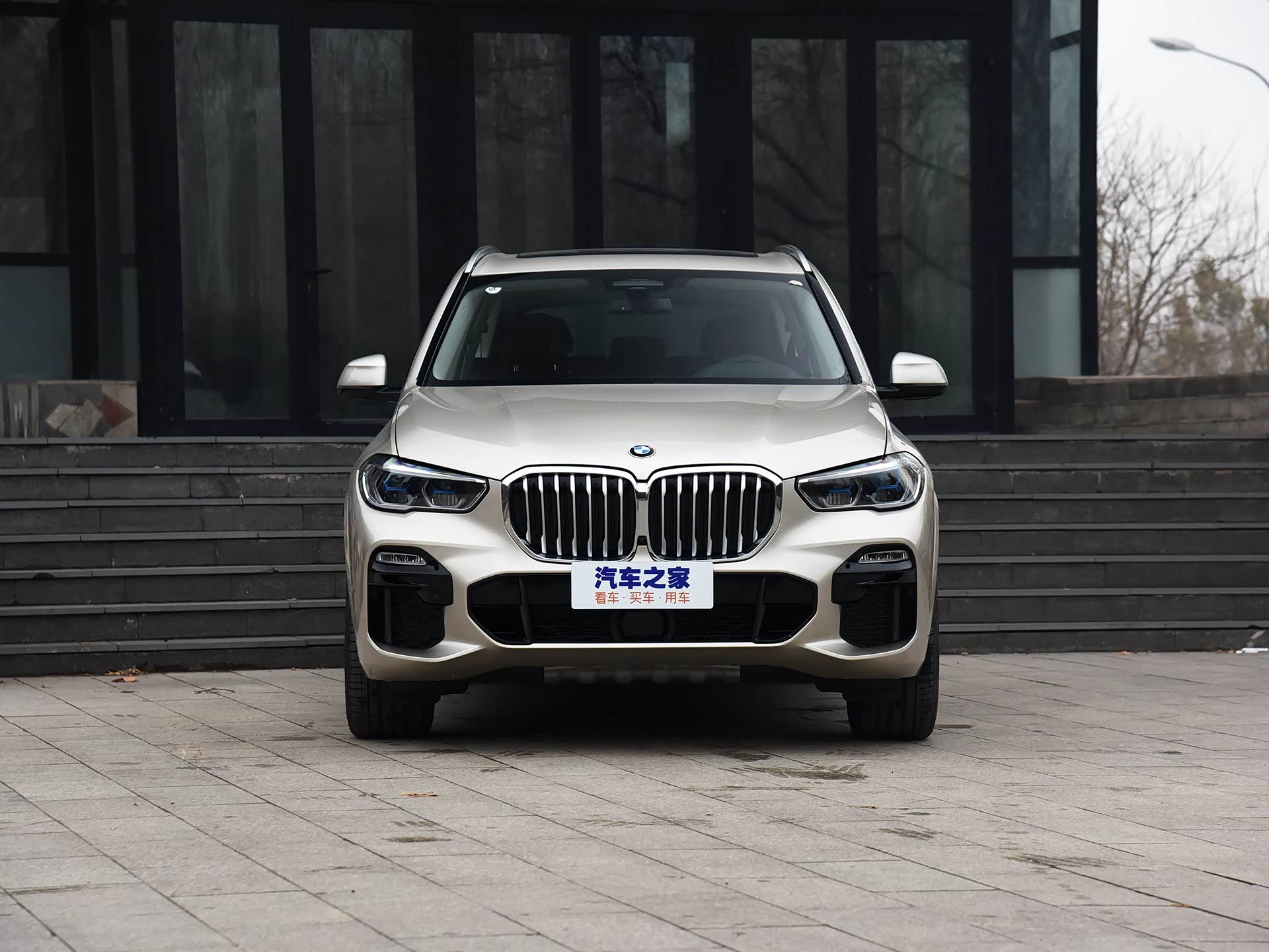 宝马x5,抛弃传统造型,点亮心中的车神沐光_车家号_发现车生活_汽车之