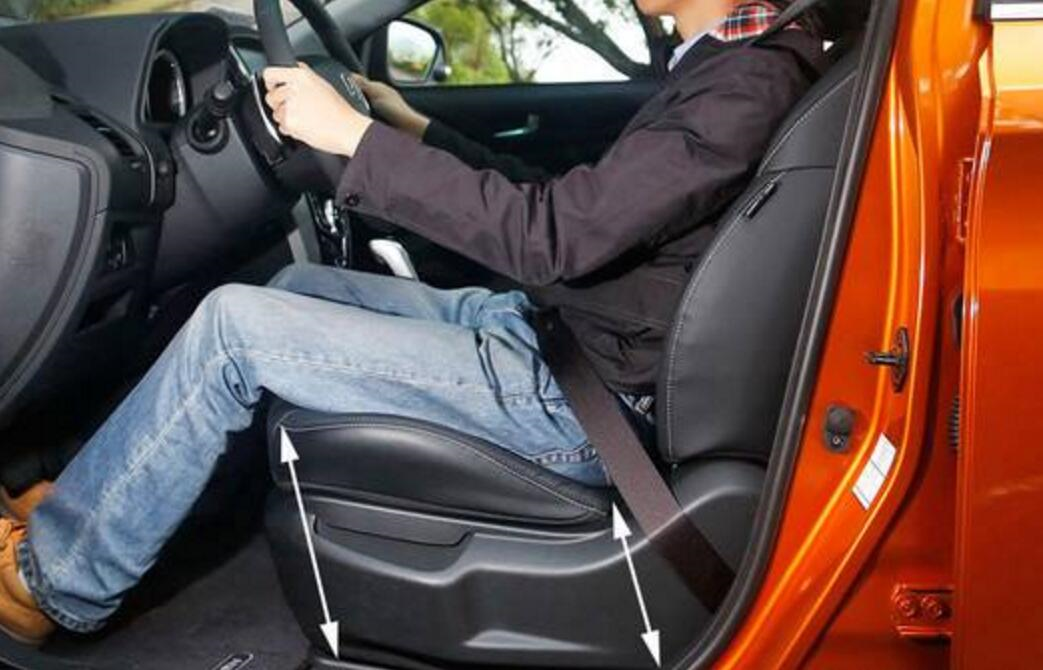 进车内看看坐姿就知道了_车家号_发现车生活_汽车之家