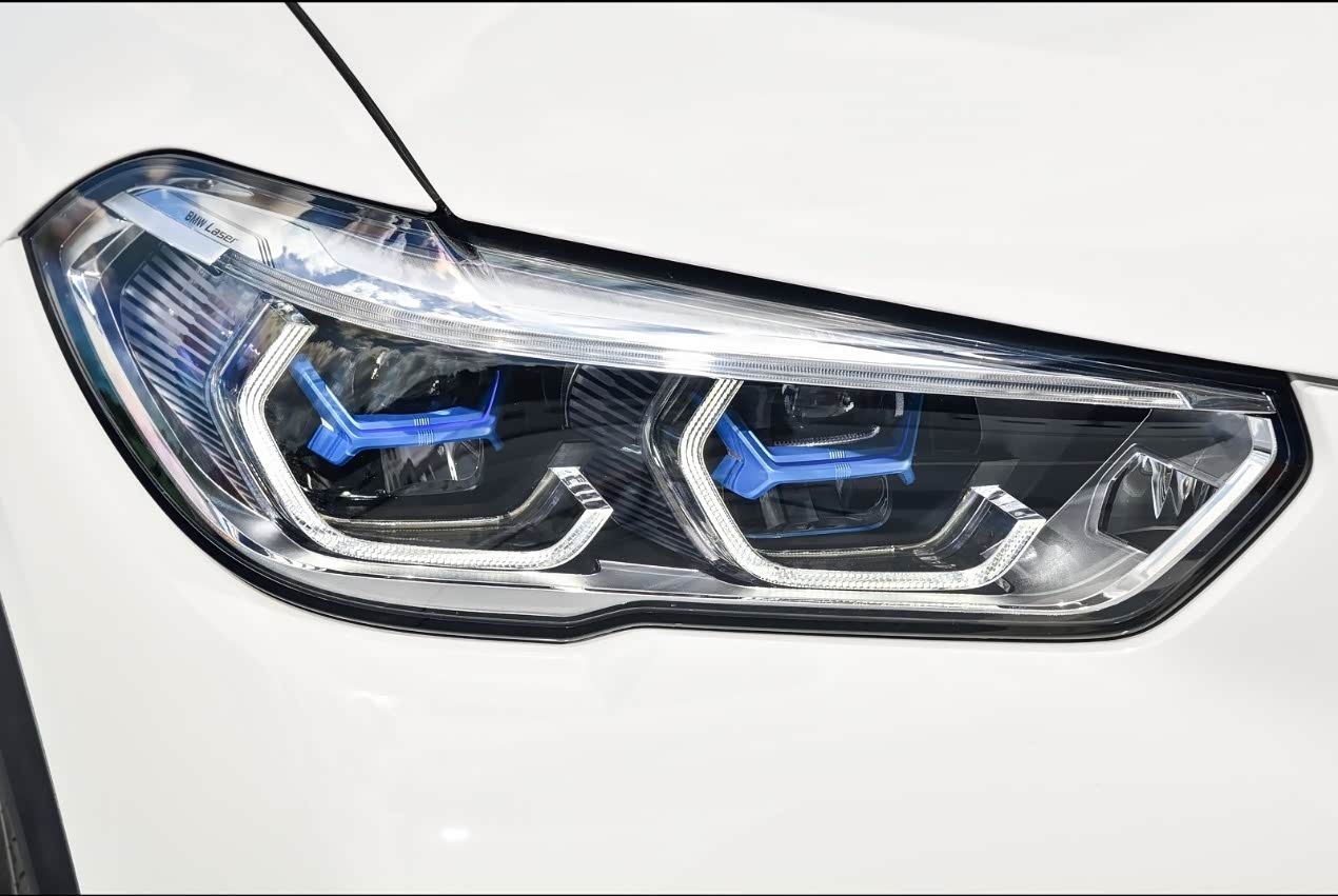 2018年超800款新车上市 激光大灯,一体中控大屏或成设计最新趋势