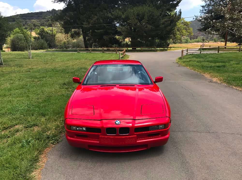 这台宝马850csi要价10万美元你觉得值不值呢