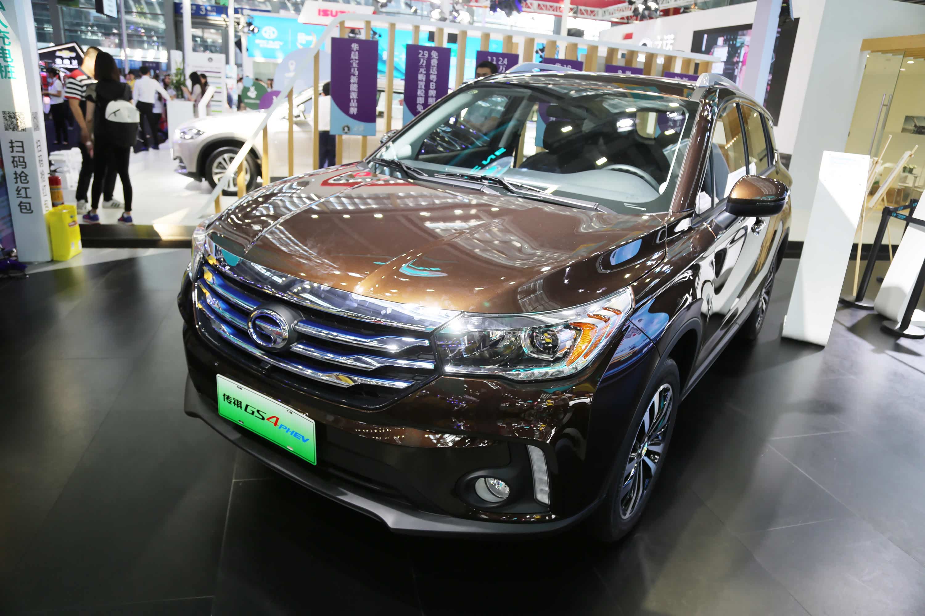 传祺gs4 phev,20万级别插电式新主流suv,车展实拍!
