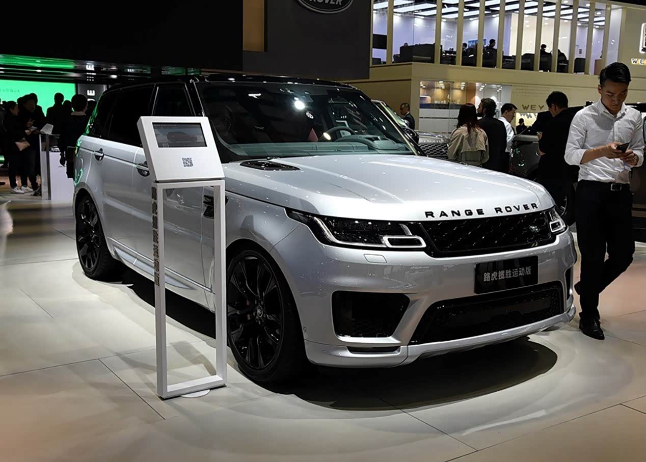 路虎首款混动车型揽胜运动版hst亮相外表帅气动力更强