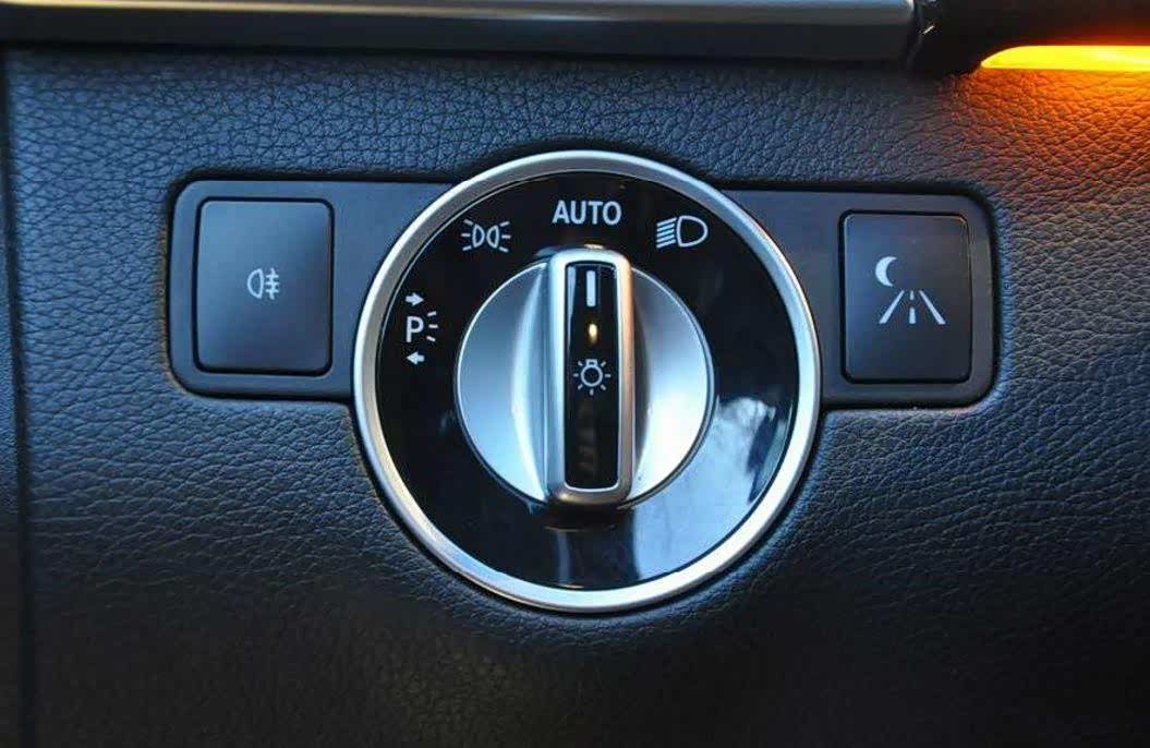 你的车有自动大灯吗?这配置有啥好处?