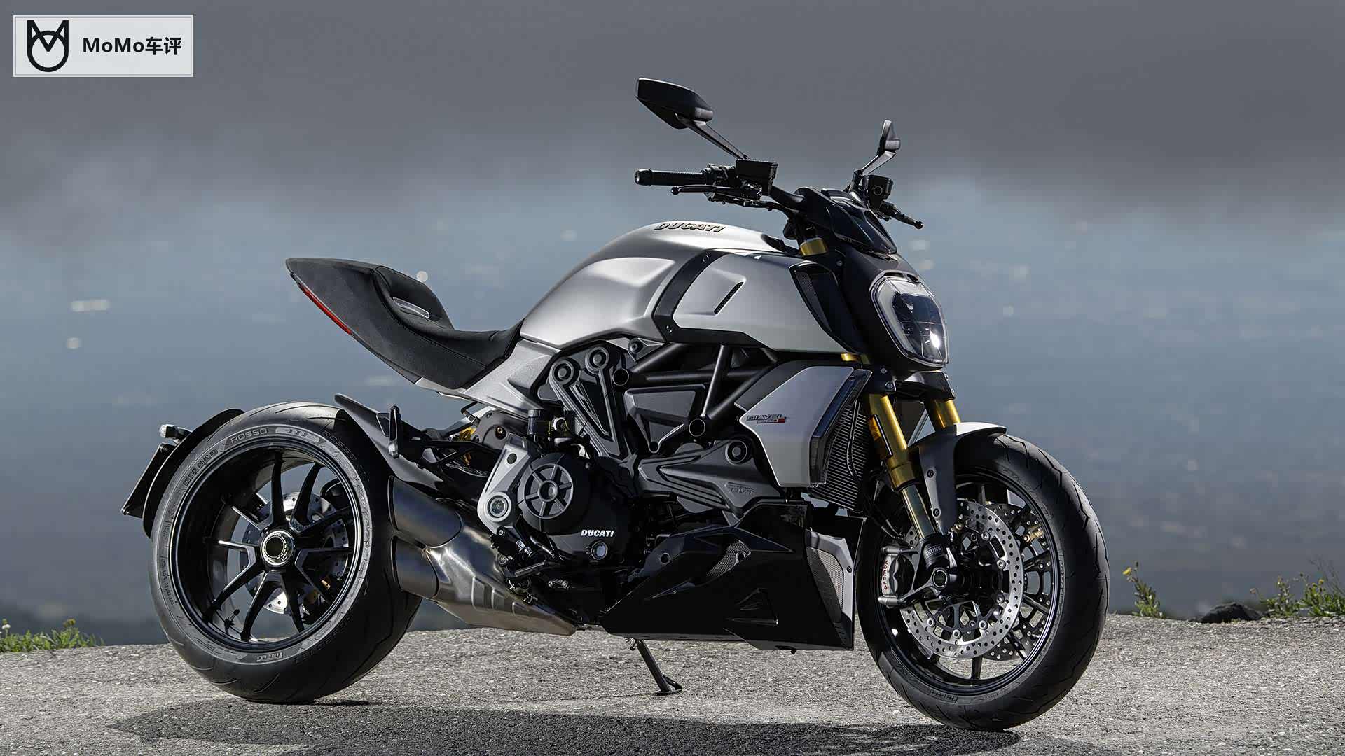 不让阿普利亚独美,杜卡迪v4街车,streetfighter街霸将复活!