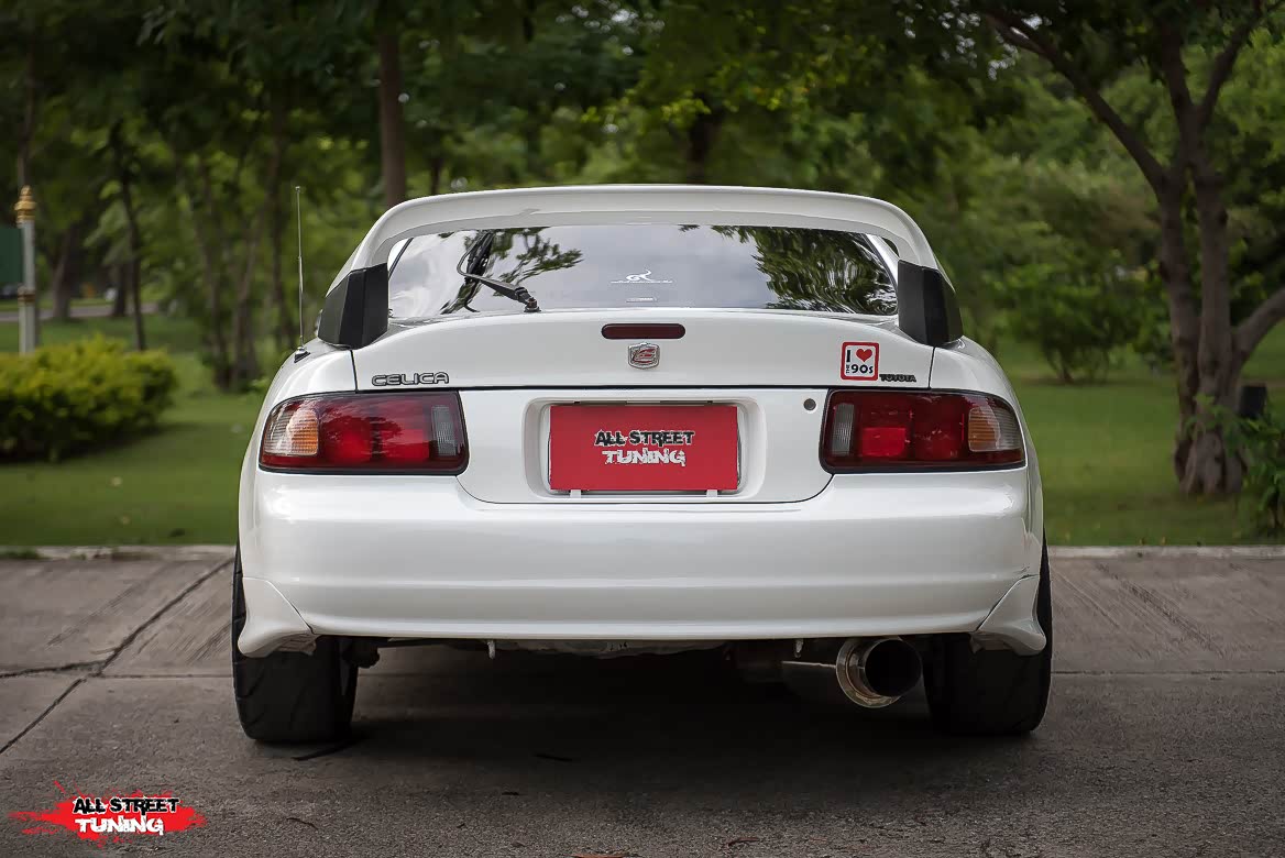 经典再现!丰田celica gt4(st205)改装