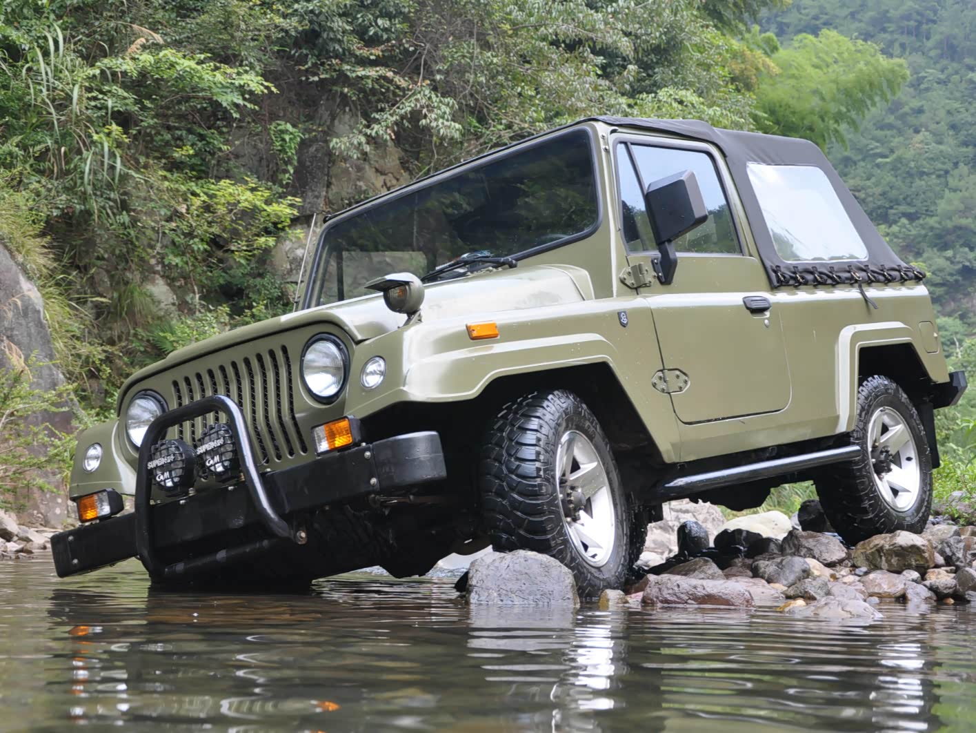 花十万买辆分时四驱的越野车,来场说走就走的旅行