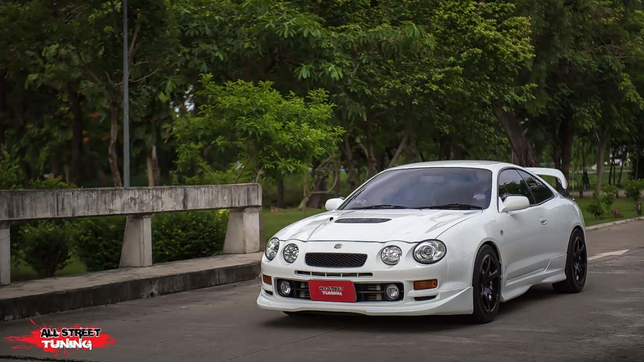 经典再现!丰田celica gt4(st205)改装
