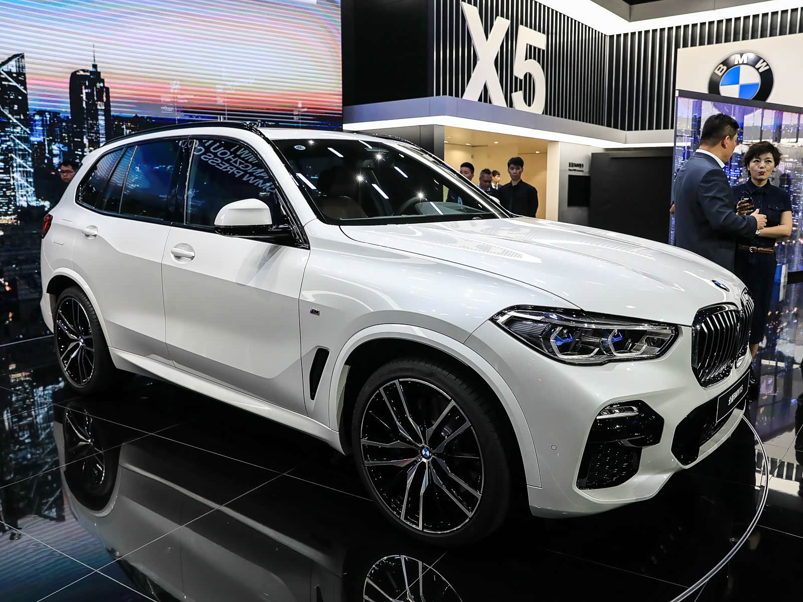 预售82万元-92万元 新宝马x5广州车展亮相