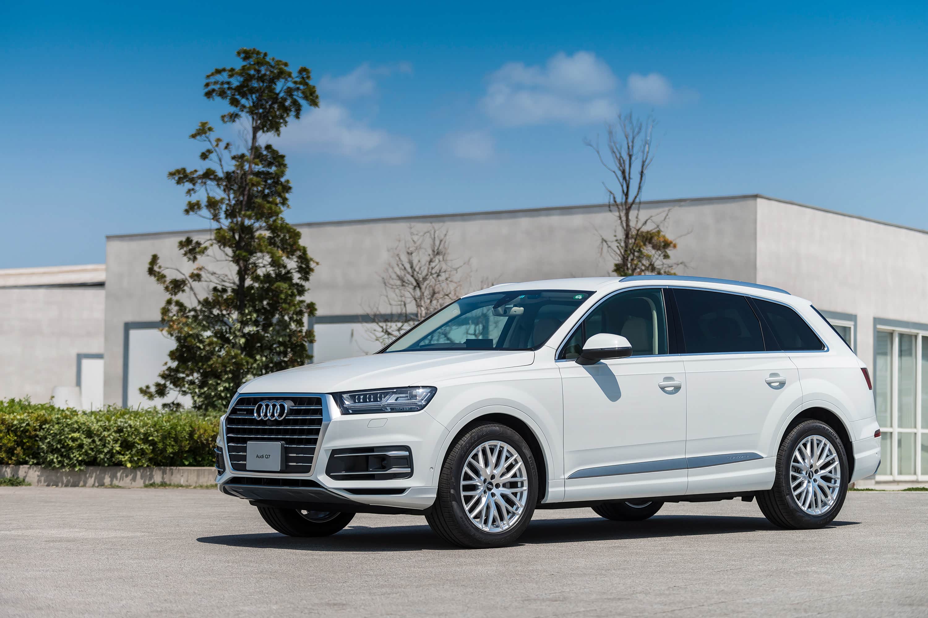 奥迪这种先由新平台发布旗舰车型,再由新平台打造出次级车型的做法,就