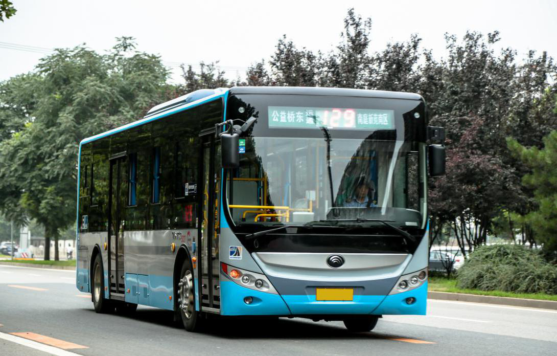 投放运通129线路运营的宇通e10(zk6105bevg23)