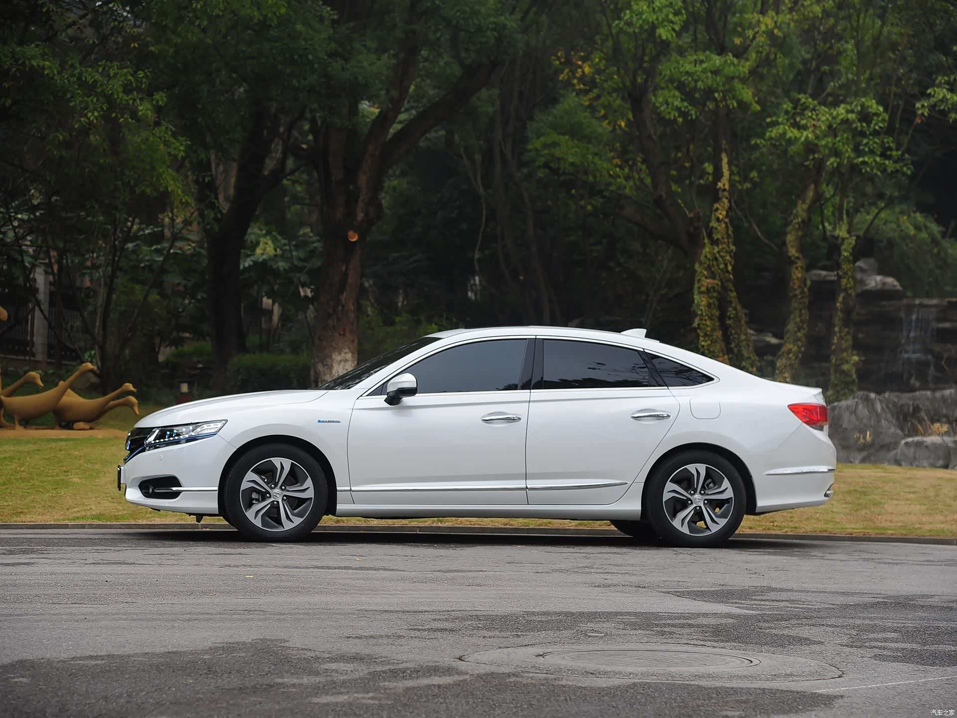 思铂睿优惠两万促销,性价比超高