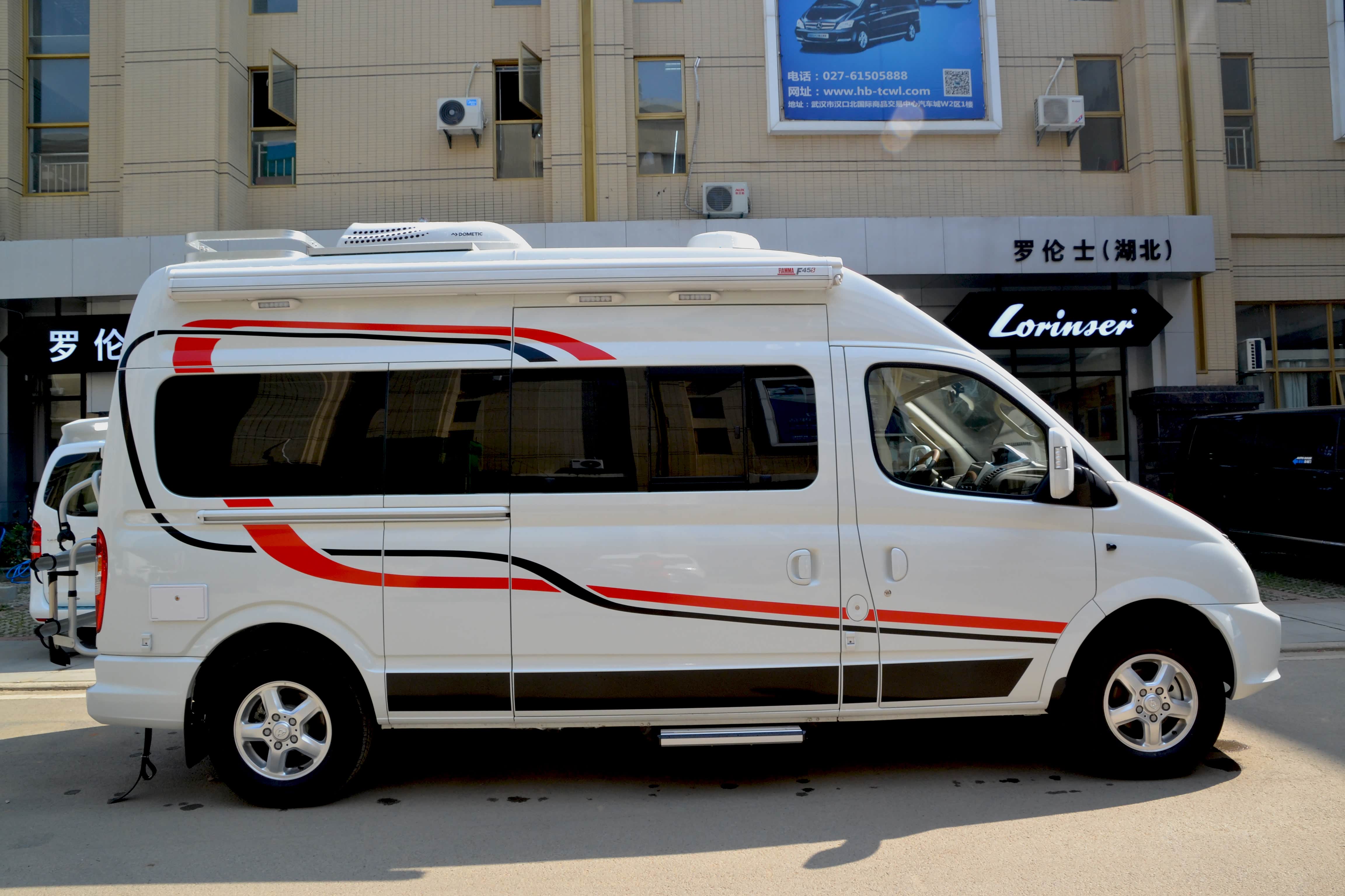 顺旅意游// 中型多功能商旅房车