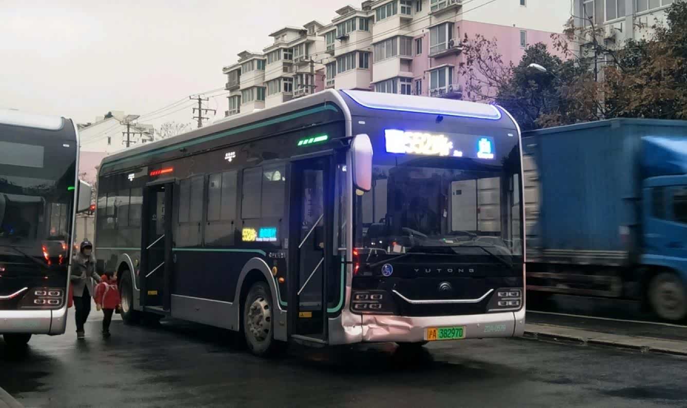 宋楠:宇通"黑金刚"电动客车自燃或引发公共安全事故